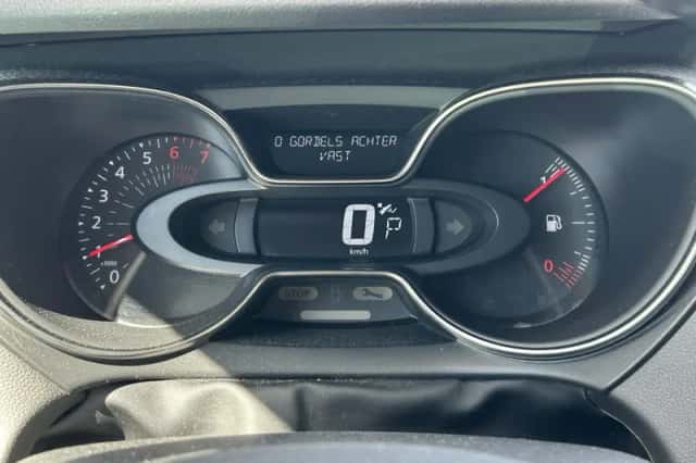 Renault Captur (2018) thumbnail 4