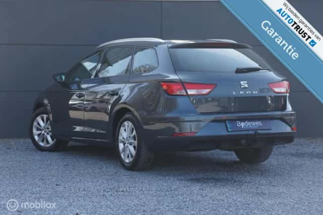 SEAT Leon (2019) thumbnail 2