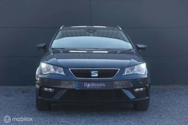 SEAT Leon (2019) thumbnail 4