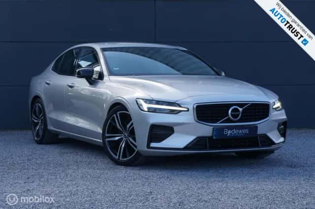Volvo S60 (2019) thumbnail 1