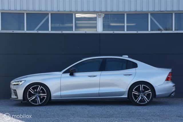 Volvo S60 (2019) thumbnail 6