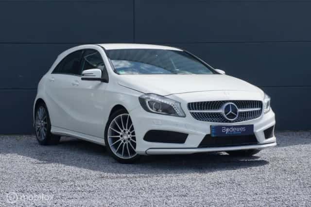 Mercedes-Benz A-Klasse (2015) thumbnail 1