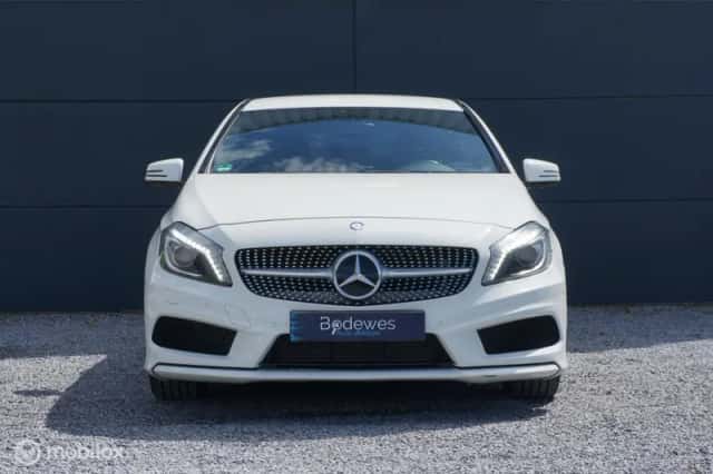 Mercedes-Benz A-Klasse (2015) thumbnail 4