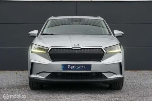 Škoda Enyaq (2021) thumbnail 4