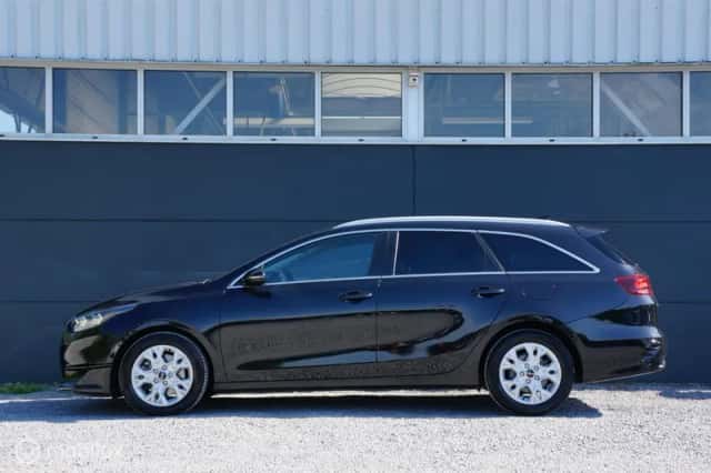 Kia Ceed (2022) thumbnail 6