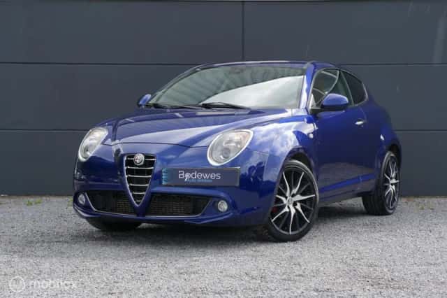 Alfa Romeo MiTo (2015) thumbnail 5