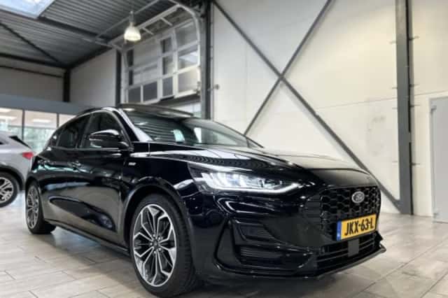 Ford Focus (2024) thumbnail 2
