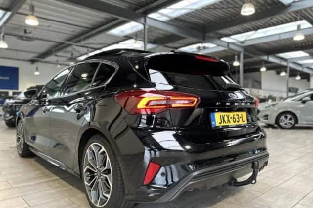 Ford Focus (2024) thumbnail 5