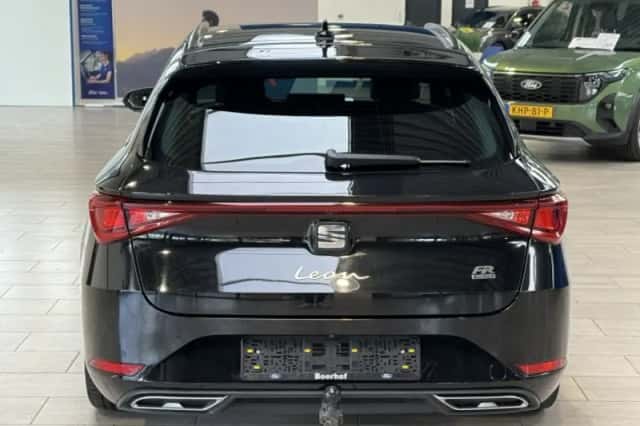 SEAT Leon Sportstourer (2025) thumbnail 4