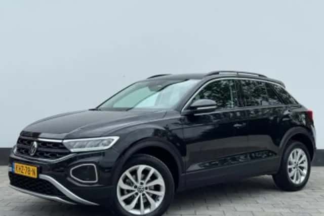 Volkswagen T-Roc (2025) thumbnail 1