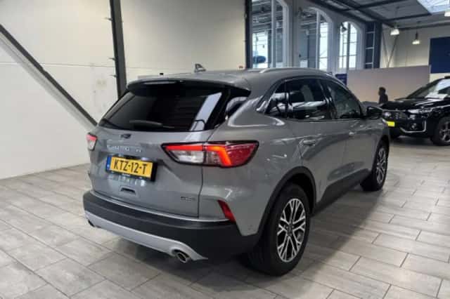 Ford Kuga (2023) thumbnail 5
