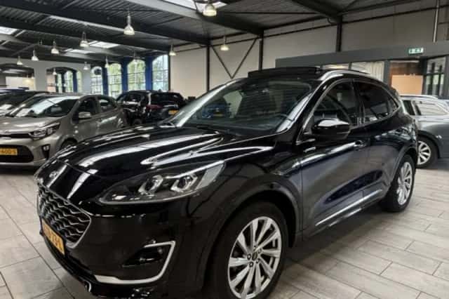 Ford Kuga (2022) thumbnail 1