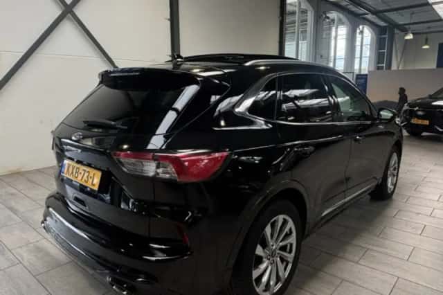 Ford Kuga (2022) thumbnail 5