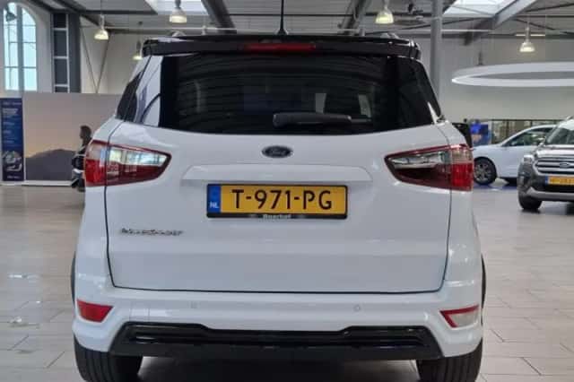 Ford EcoSport (2022) thumbnail 4