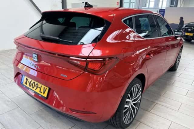 SEAT Leon (2021) thumbnail 5