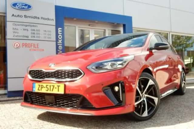 Kia Stonic (2023) thumbnail 3