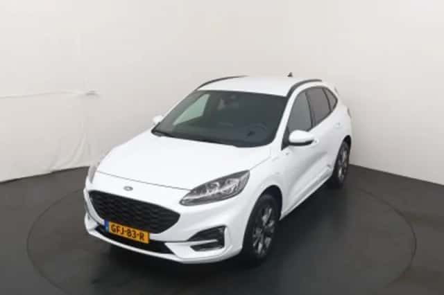 Ford Kuga (2023) thumbnail 2