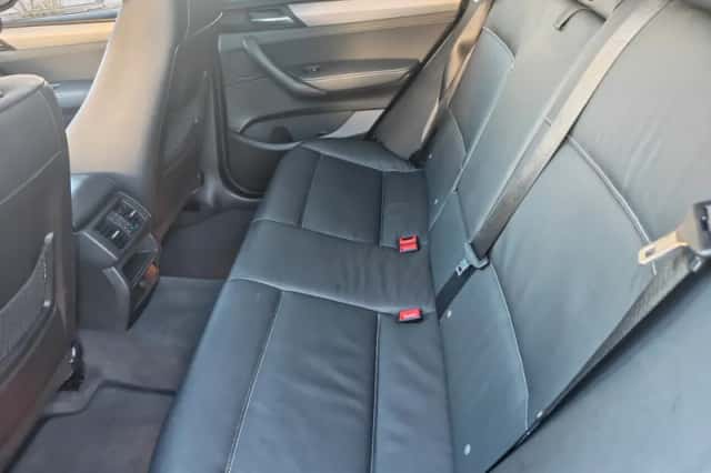BMW X3 (2013) thumbnail 6