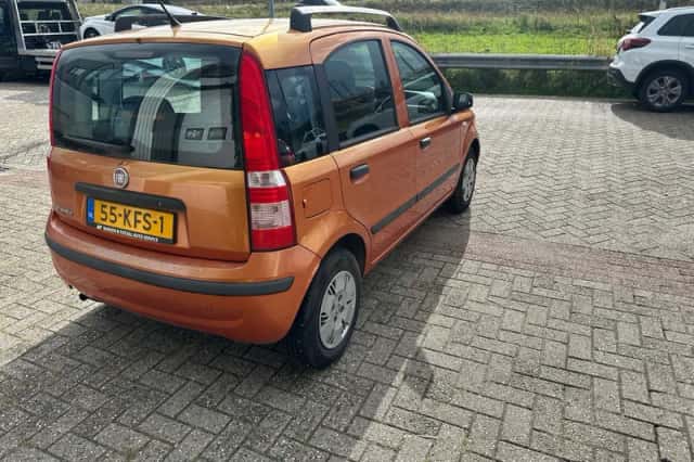 Fiat Panda (2009) thumbnail 2