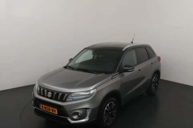 Suzuki S-Cross (2023) thumbnail 3