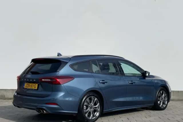 Ford Focus (2024) thumbnail 4