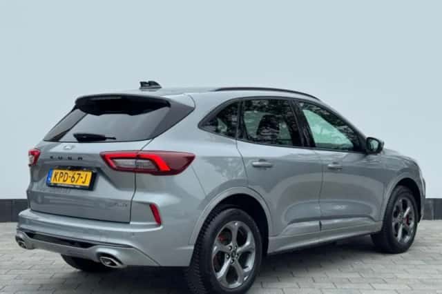 Ford Kuga (2025) thumbnail 4