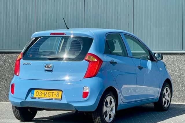 Kia Picanto (2011) thumbnail 5