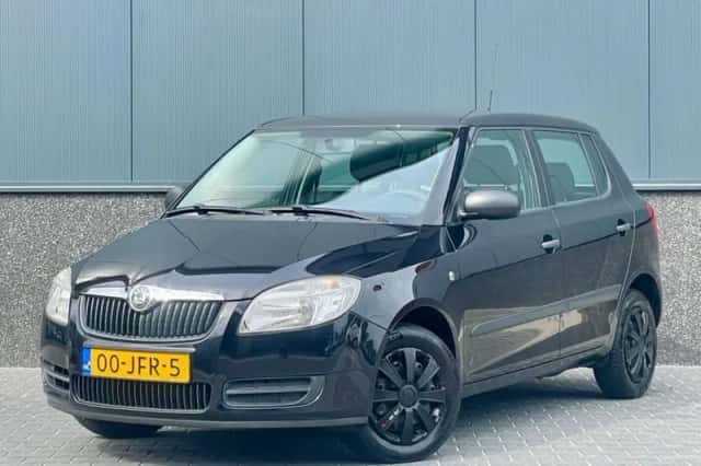 Škoda Fabia (2009) thumbnail 1