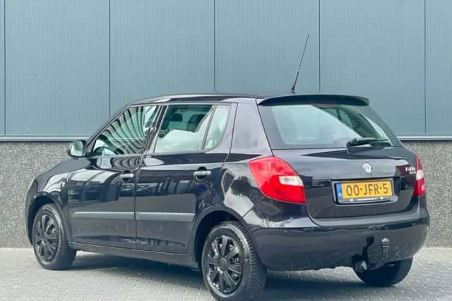 Škoda Fabia (2009) thumbnail 4