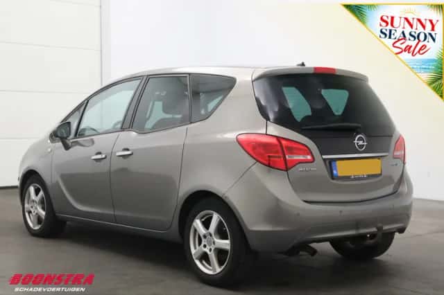 Opel Meriva (2011) thumbnail 4