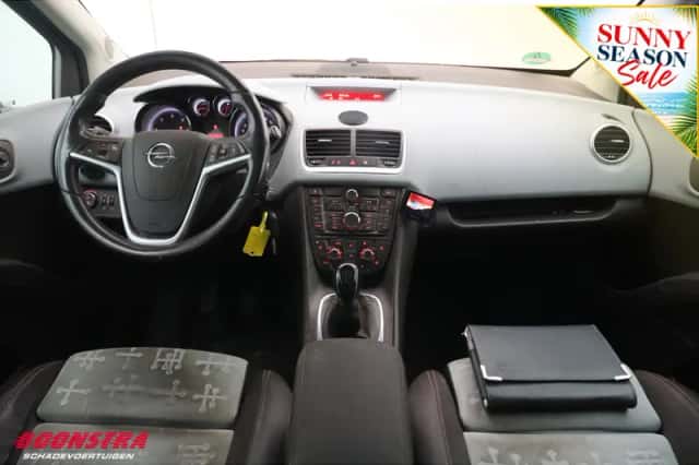 Opel Meriva (2011) thumbnail 6