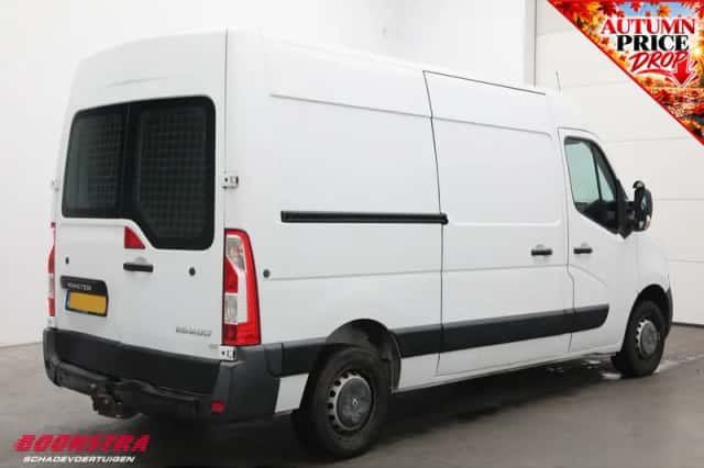 Renault Master (2015) thumbnail 3