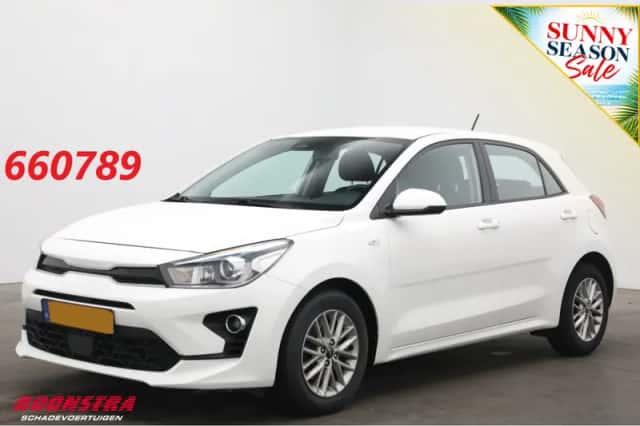 Kia Rio (2022) thumbnail 1