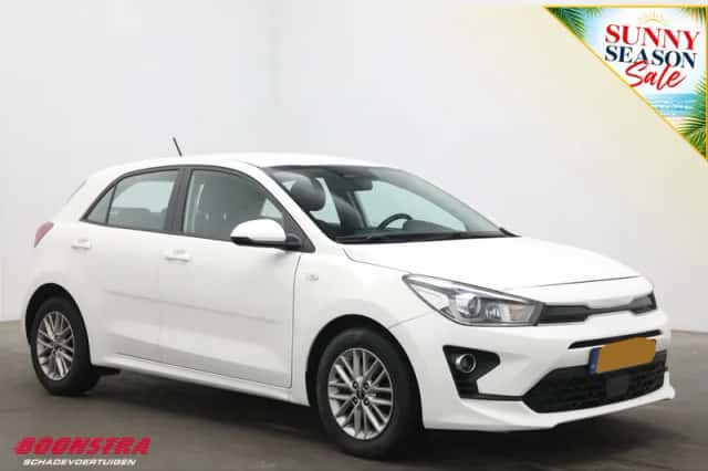 Kia Rio (2022) thumbnail 2