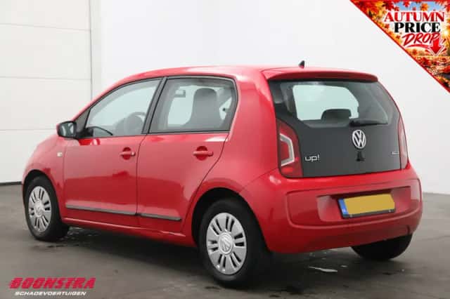 Volkswagen Up! (2015) thumbnail 4