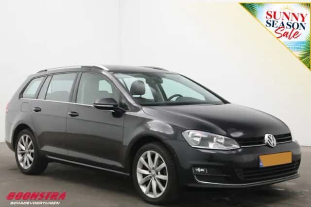 Volkswagen Golf (2016) thumbnail 2
