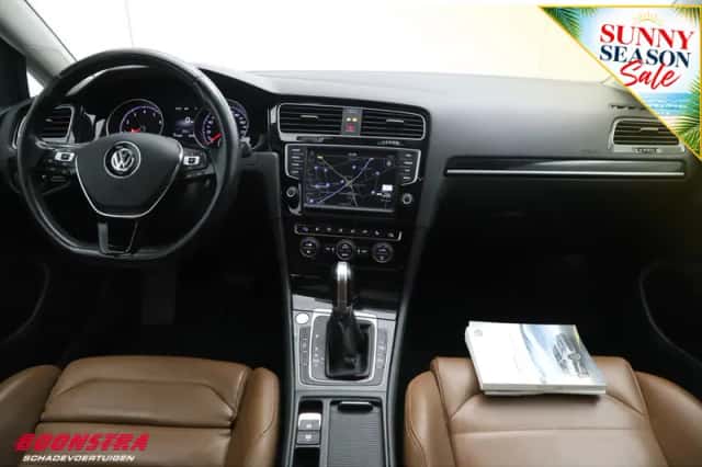 Volkswagen Golf (2016) thumbnail 6