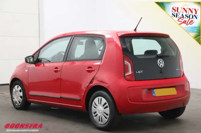 Volkswagen Up! (2015) thumbnail 4