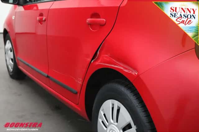 Volkswagen Up! (2015) thumbnail 5