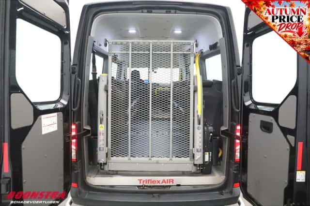 Volkswagen Crafter (2023) thumbnail 5