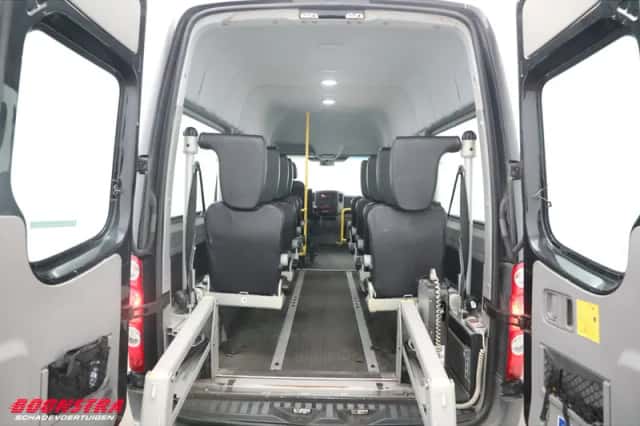 Volkswagen Crafter (2016) thumbnail 6