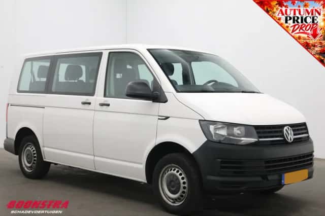 Volkswagen Transporter (2017) thumbnail 2