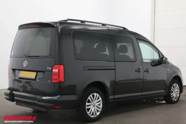 Volkswagen Caddy (2018) thumbnail 3
