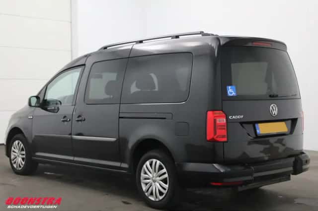 Volkswagen Caddy (2018) thumbnail 4