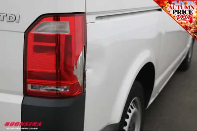 Volkswagen Transporter (2017) thumbnail 6