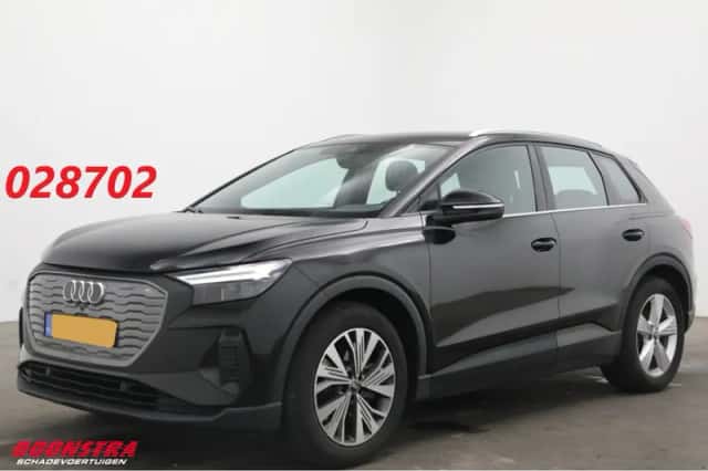 Audi Q4 e-tron (2022) thumbnail 1