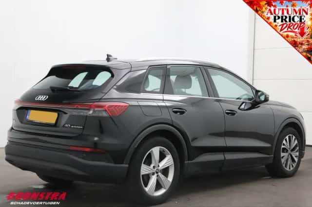 Audi Q4 e-tron (2022) thumbnail 3