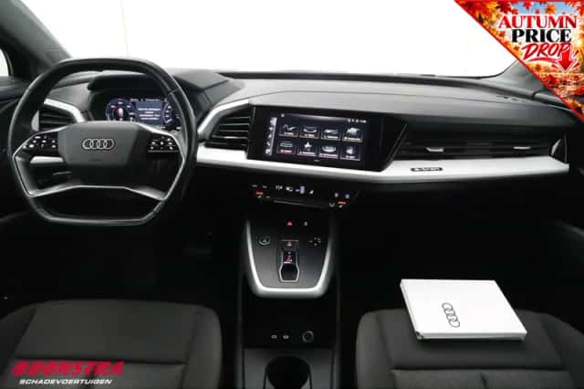 Audi Q4 e-tron (2022) thumbnail 6