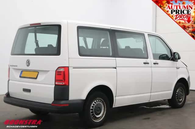 Volkswagen Transporter (2019) thumbnail 3