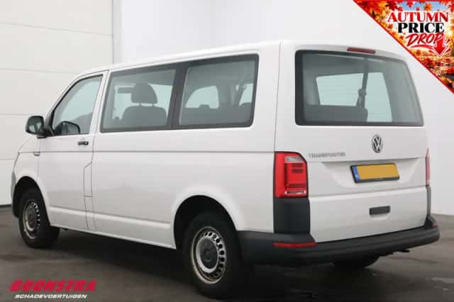 Volkswagen Transporter (2019) thumbnail 4
